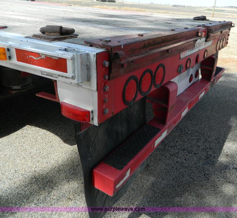 image for item AQ9498 2006 Transcraft DTL-2100 RS2 52' drop deck sliding spread axle trailer