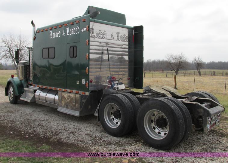image for item F4871 1997 Kenworth W900 semi truck