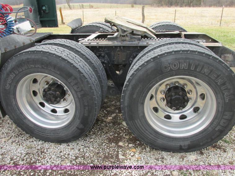 image for item F4871 1997 Kenworth W900 semi truck