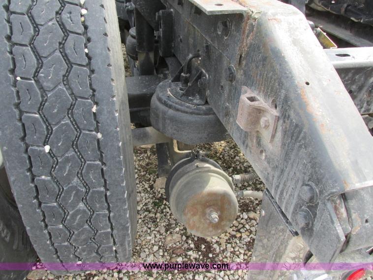 image for item F4871 1997 Kenworth W900 semi truck