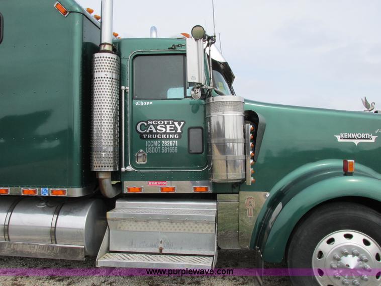 image for item F4871 1997 Kenworth W900 semi truck