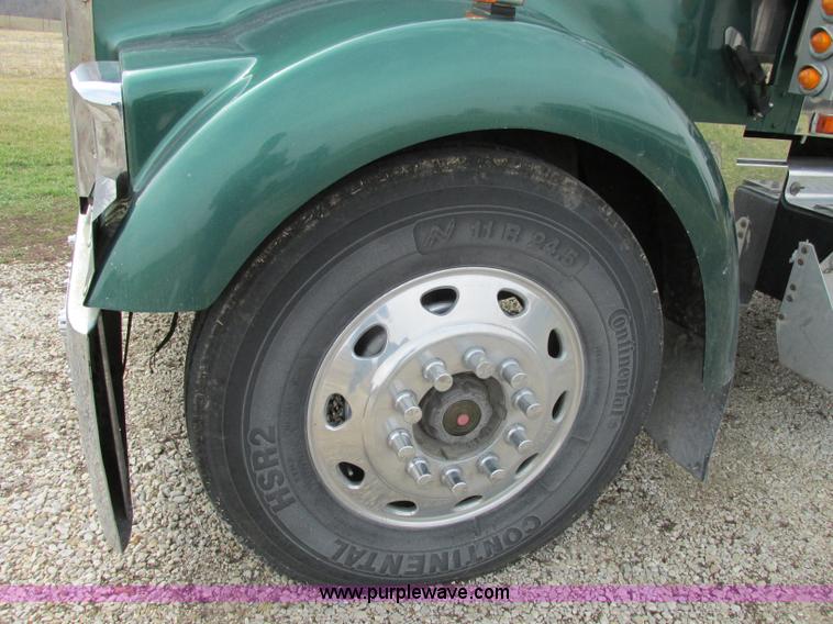 image for item F4871 1997 Kenworth W900 semi truck