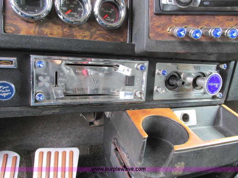 image for item F4871 1997 Kenworth W900 semi truck