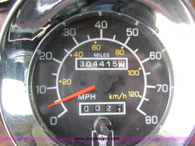 image for item F4871 1997 Kenworth W900 semi truck