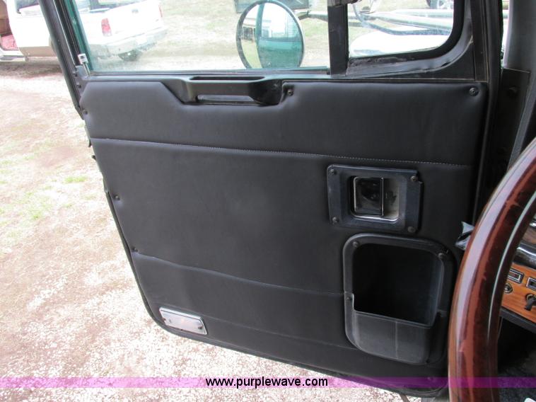 image for item F4871 1997 Kenworth W900 semi truck