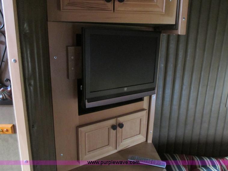 image for item F4871 1997 Kenworth W900 semi truck