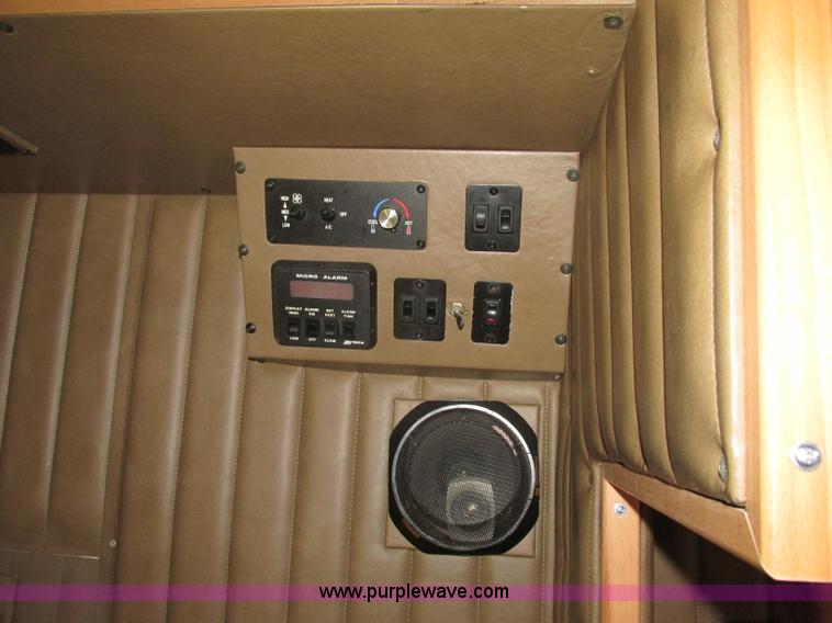 image for item F4871 1997 Kenworth W900 semi truck