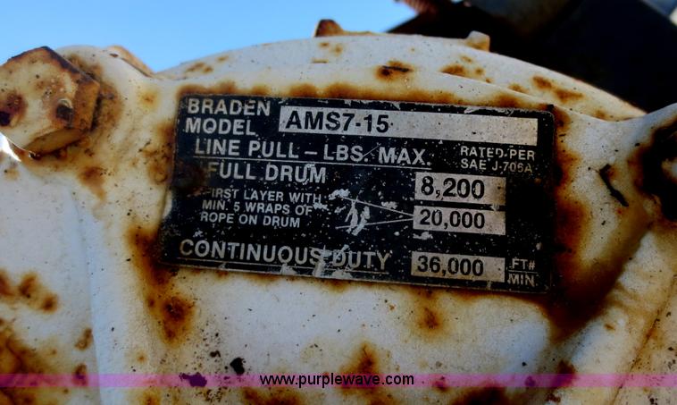 image for item F8229 1986 Freightliner FLC-64T wrecker truck