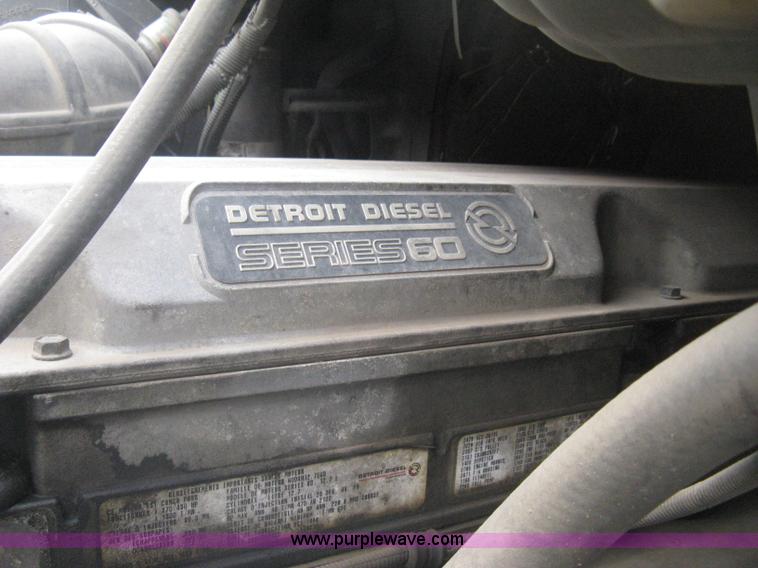 image for item G8291 1999 Freightliner Century Class semi truck