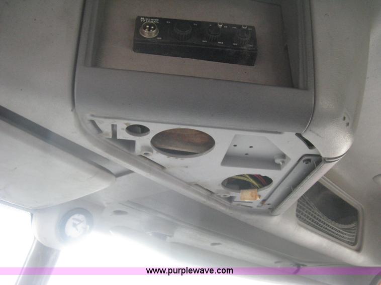 image for item G8291 1999 Freightliner Century Class semi truck