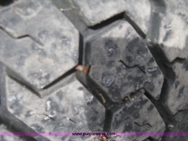 image for item G8291 1999 Freightliner Century Class semi truck