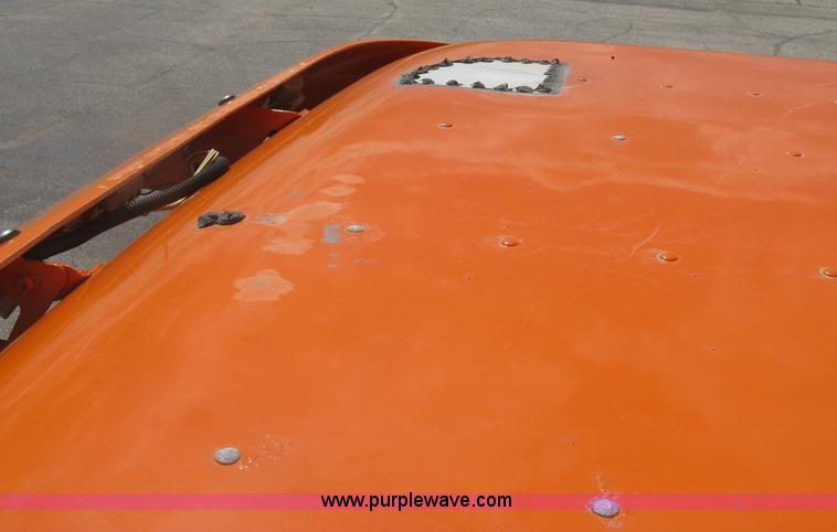 image for item G8291 1999 Freightliner Century Class semi truck