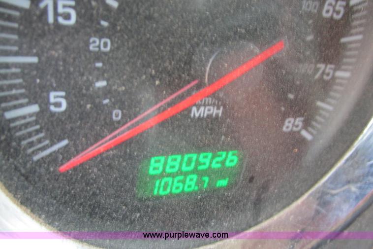 image for item H2130 2007 Kenworth T600 semi truck