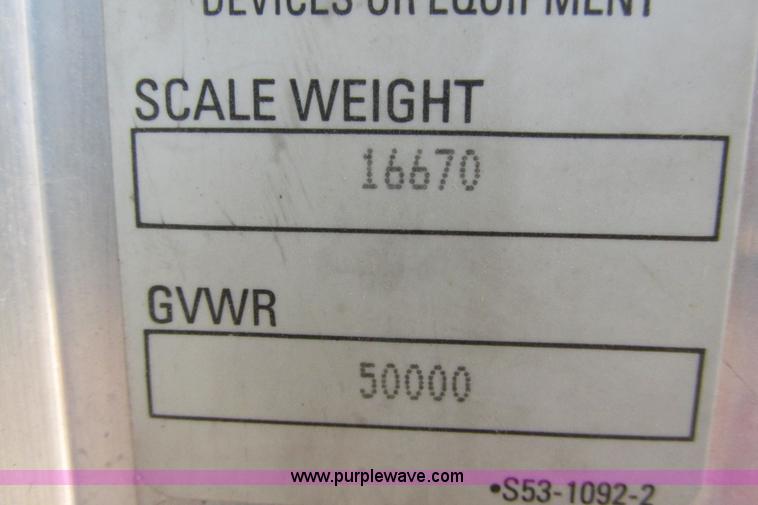 image for item H2130 2007 Kenworth T600 semi truck