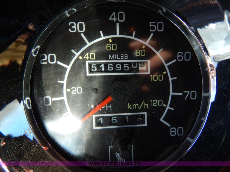 image for item H3459 1999 Kenworth W900 semi truck