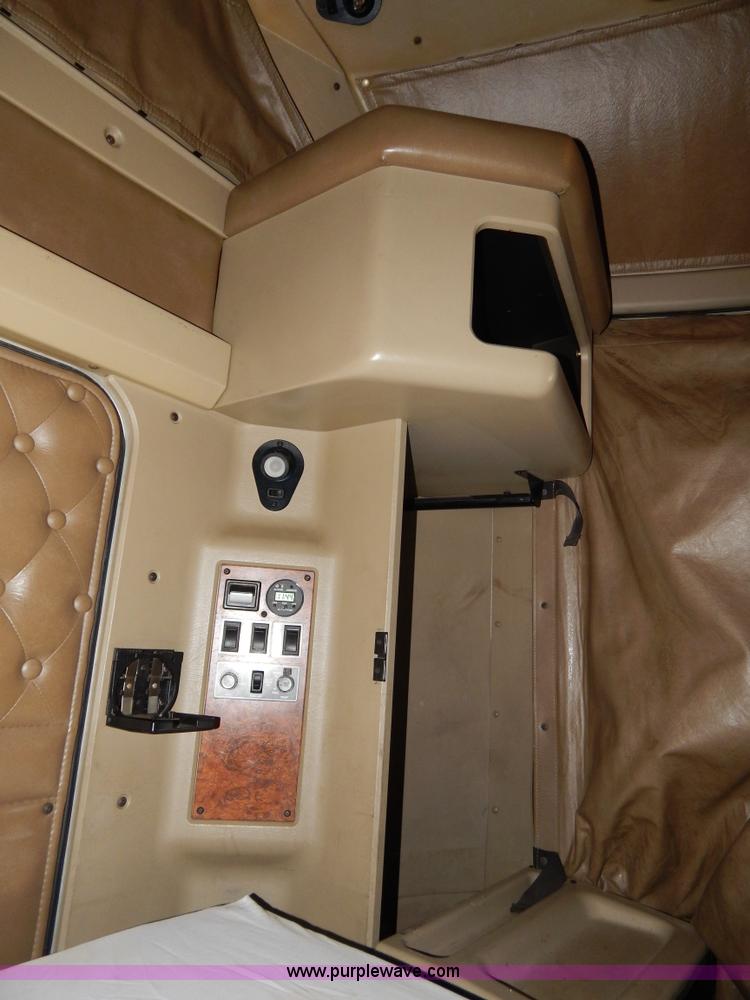 image for item H3459 1999 Kenworth W900 semi truck