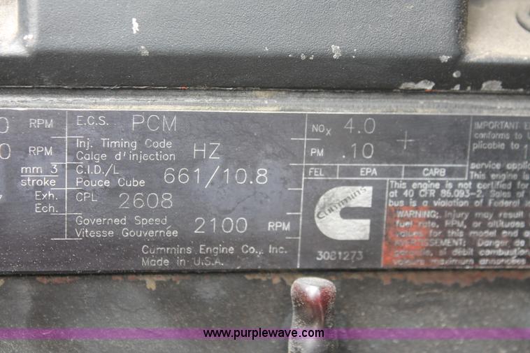 image for item H5683 2000 Peterbilt 379 semi truck