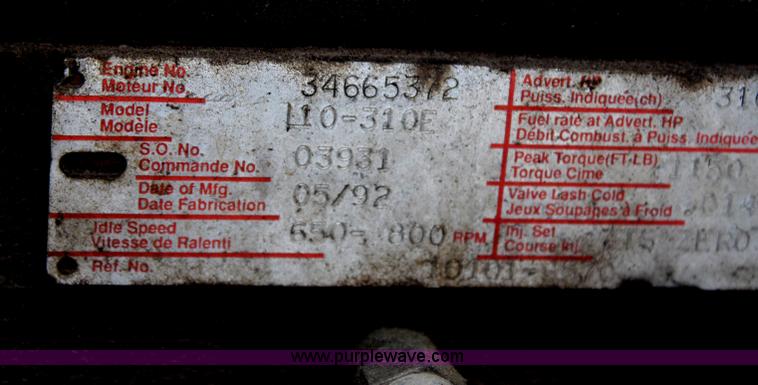 image for item H6007 1993 GMC WG64 semi truck