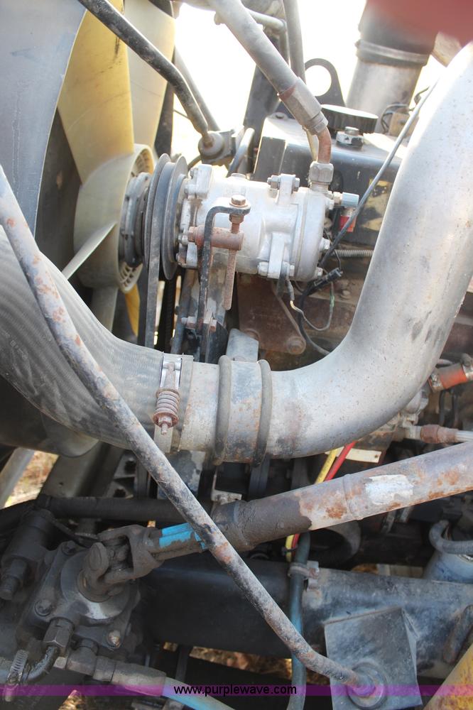 image for item H6007 1993 GMC WG64 semi truck