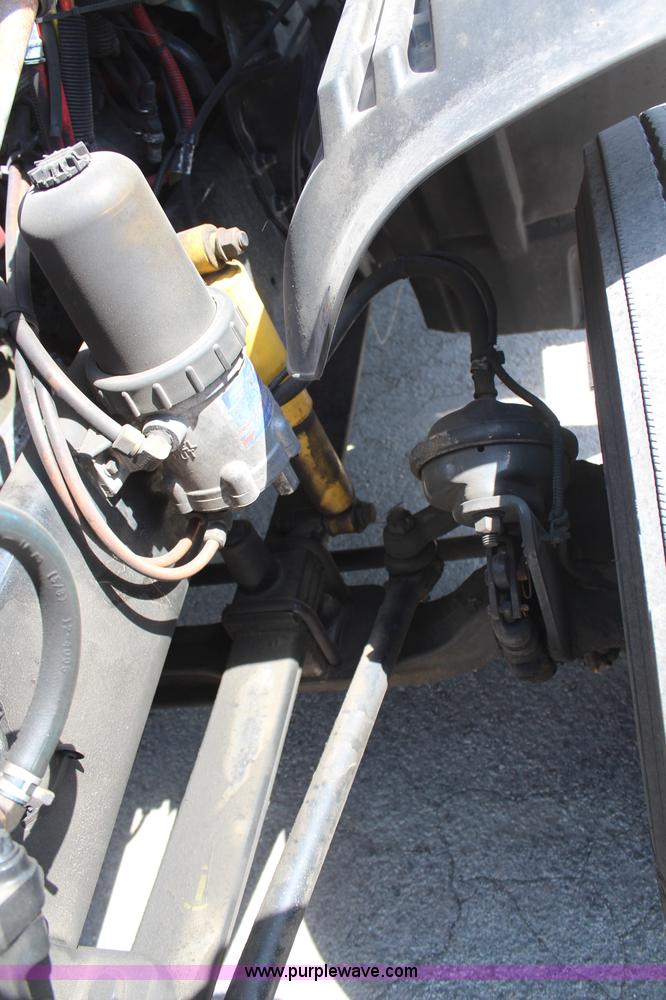 image for item H6220 2007 Freightliner Columbia semi truck