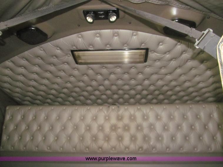 image for item I7073 2007 Kenworth T600 semi truck