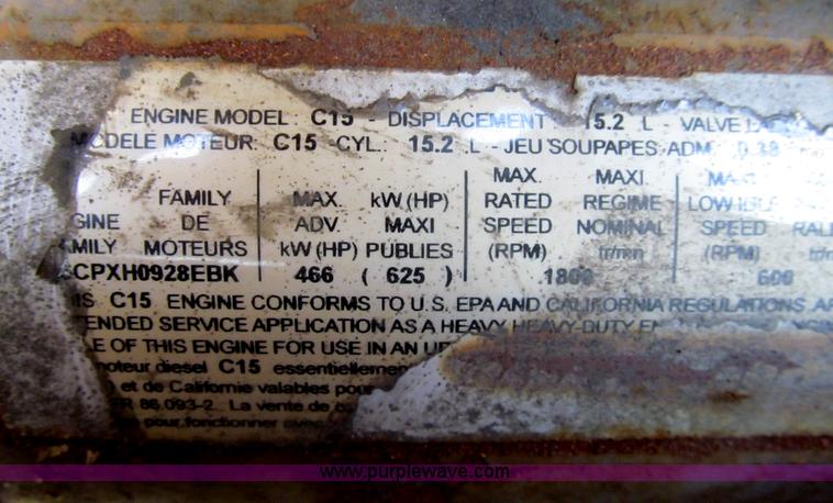 image for item I7073 2007 Kenworth T600 semi truck