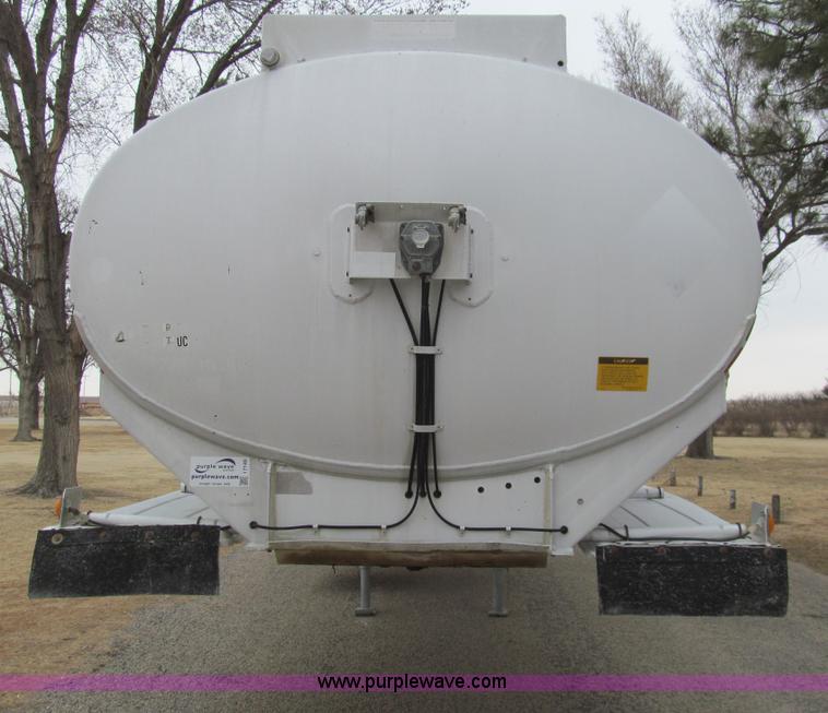 image for item I7149 1982 Fruehauf aluminum tanker trailer