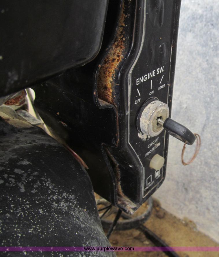 image for item I7149 1982 Fruehauf aluminum tanker trailer