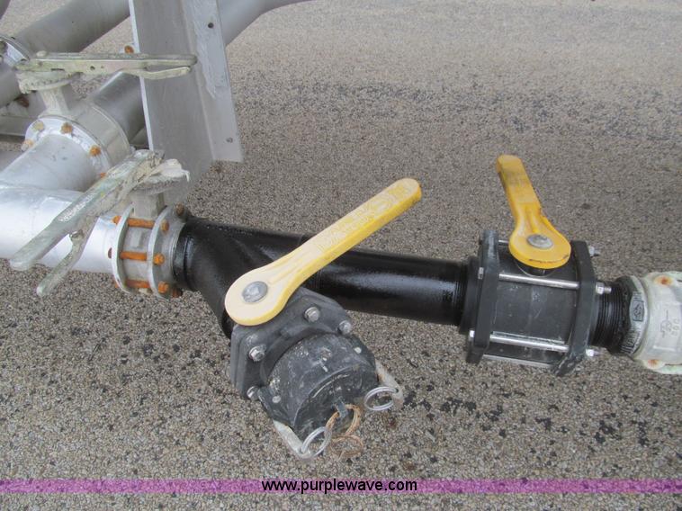 image for item I7149 1982 Fruehauf aluminum tanker trailer