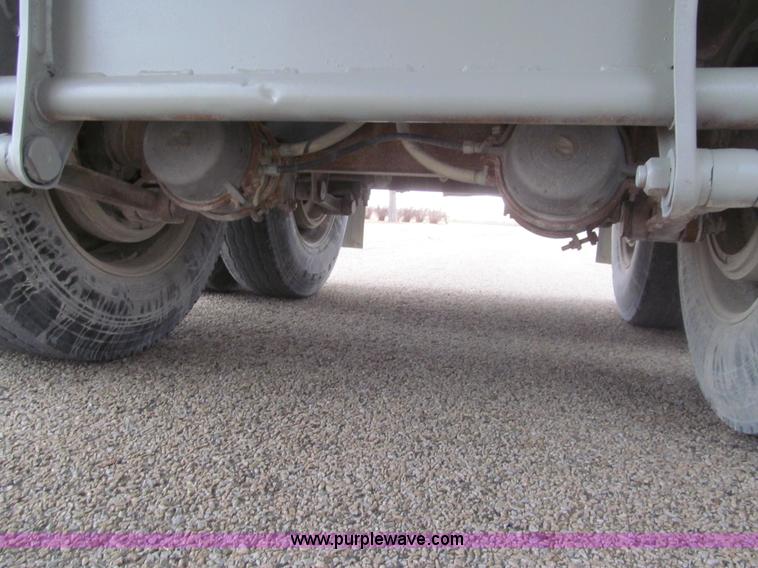 image for item I7149 1982 Fruehauf aluminum tanker trailer