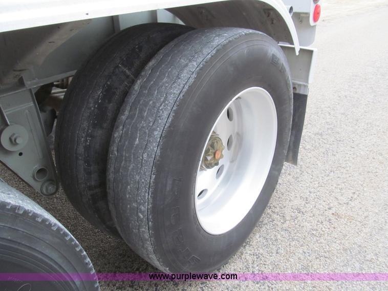 image for item I7149 1982 Fruehauf aluminum tanker trailer