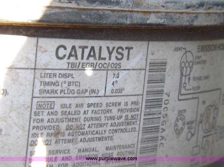 image for item I7588 1996 Chevrolet Kodiak fuel truck