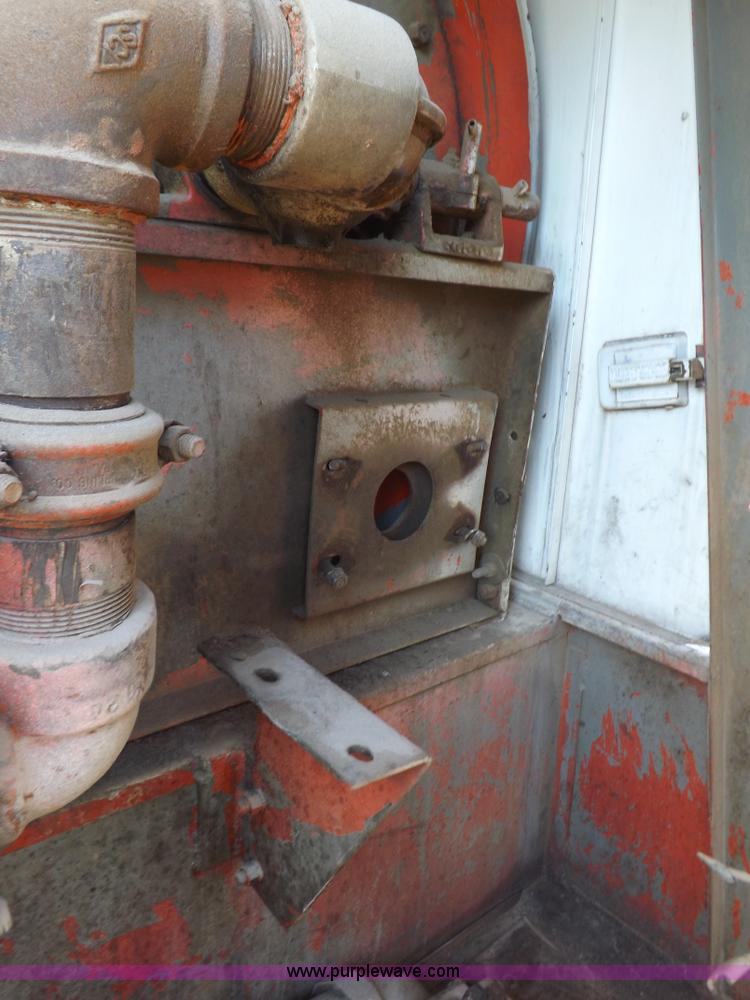 image for item I7588 1996 Chevrolet Kodiak fuel truck