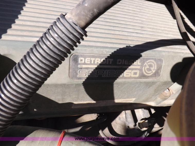 image for item I9003 2006 Freightliner ST120 semi truck