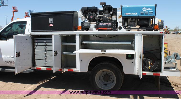 image for item C3858 2008 Ford F550 utility truck