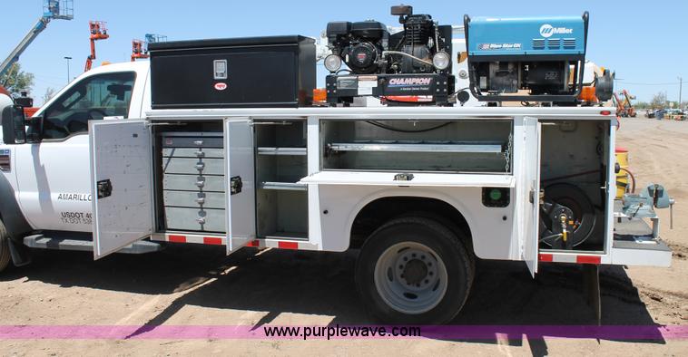 image for item C3858 2008 Ford F550 utility truck