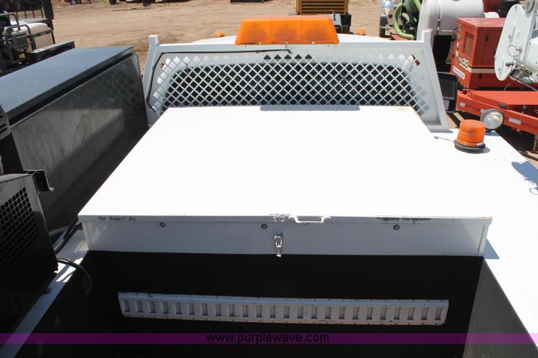 image for item C3858 2008 Ford F550 utility truck