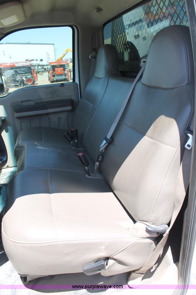 image for item C3858 2008 Ford F550 utility truck