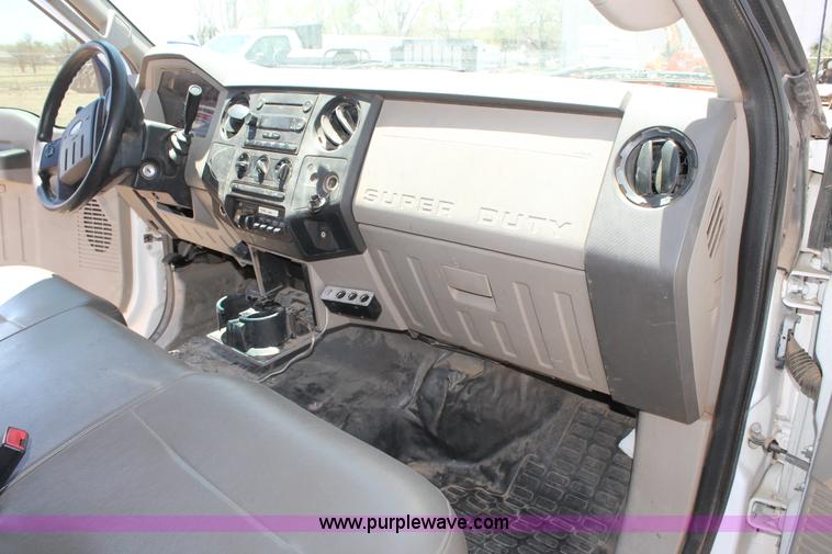 image for item C3858 2008 Ford F550 utility truck