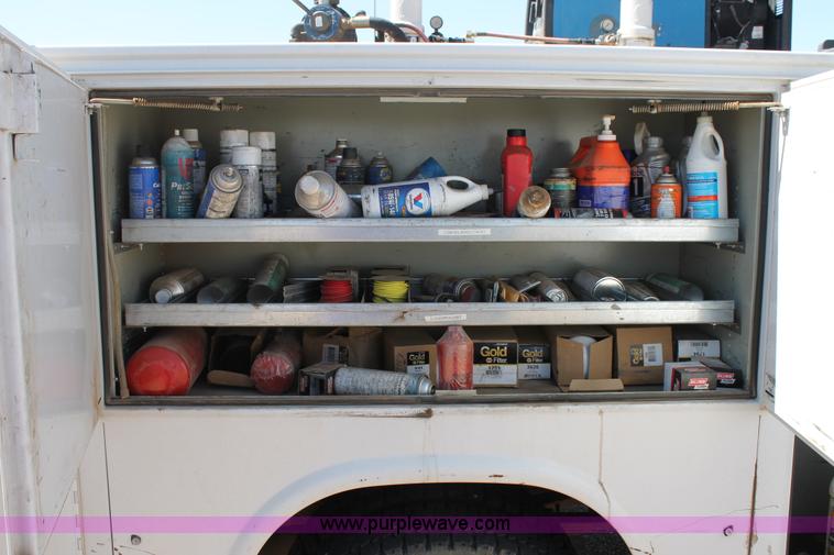 image for item C3859 2006 Ford F550 utility truck