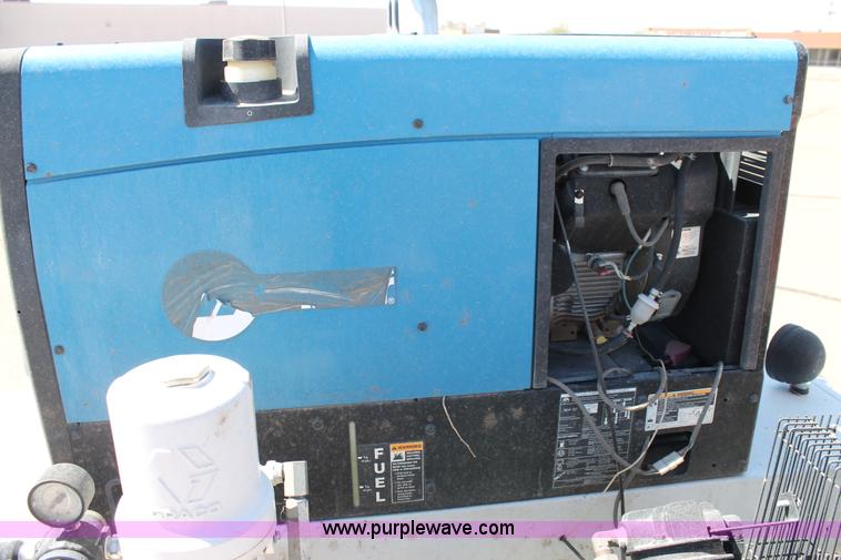 image for item C3859 2006 Ford F550 utility truck