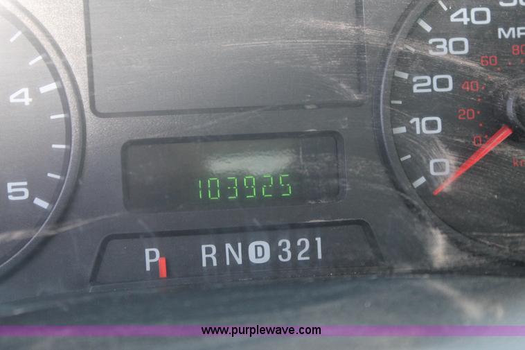 image for item C3859 2006 Ford F550 utility truck