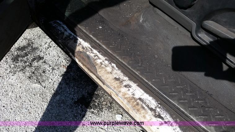 image for item G9129 2006 Ford F150 XL pickup truck