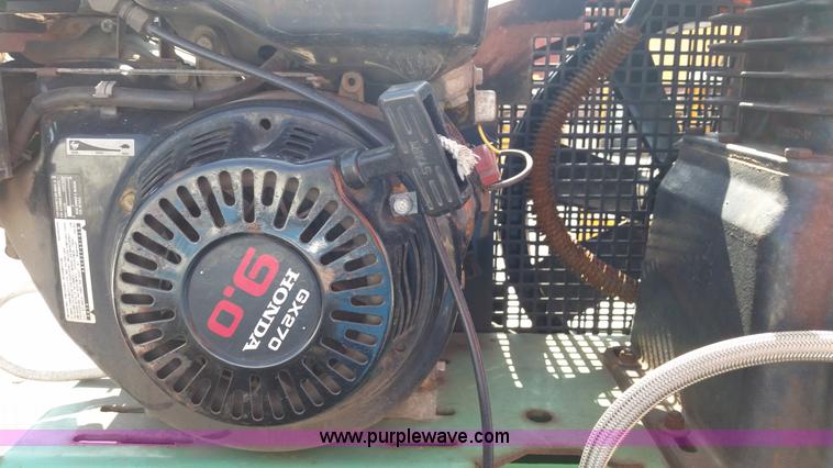 image for item G9130 2006 Chevrolet C5500 service truck