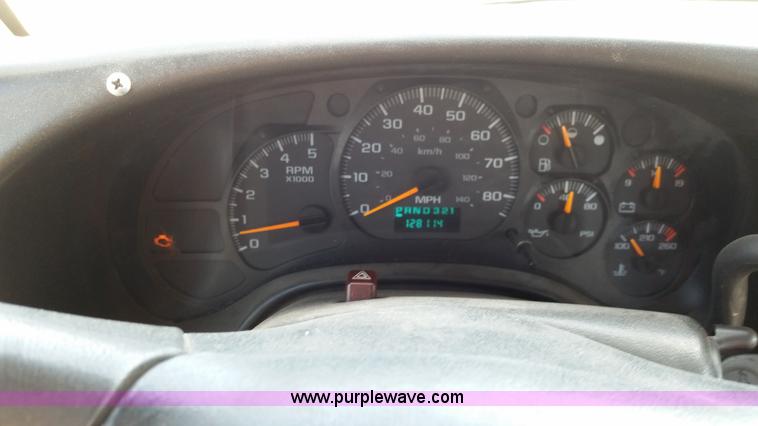 image for item G9130 2006 Chevrolet C5500 service truck