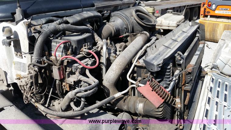 image for item G9130 2006 Chevrolet C5500 service truck