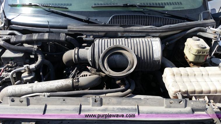 image for item G9130 2006 Chevrolet C5500 service truck