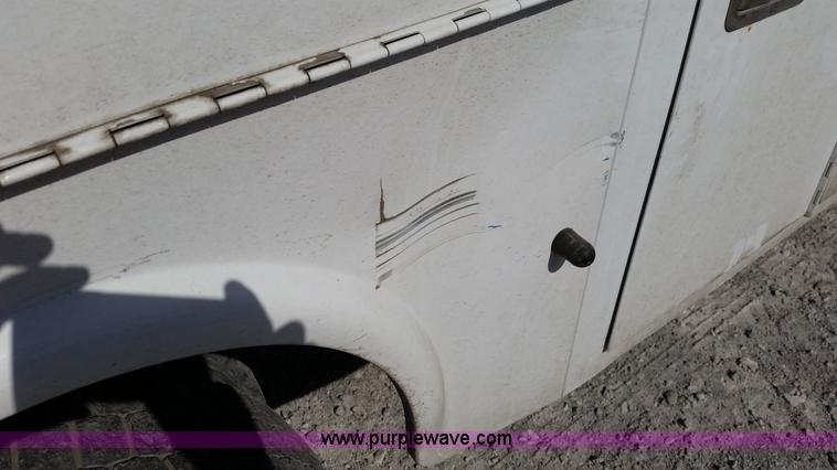 image for item G9130 2006 Chevrolet C5500 service truck