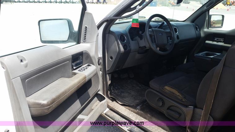 image for item G9131 2005 Ford F150 XLT SuperCab pickup truck