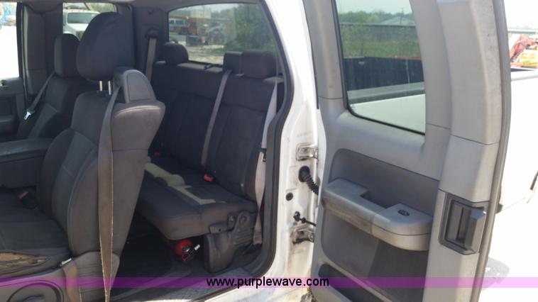 image for item G9131 2005 Ford F150 XLT SuperCab pickup truck